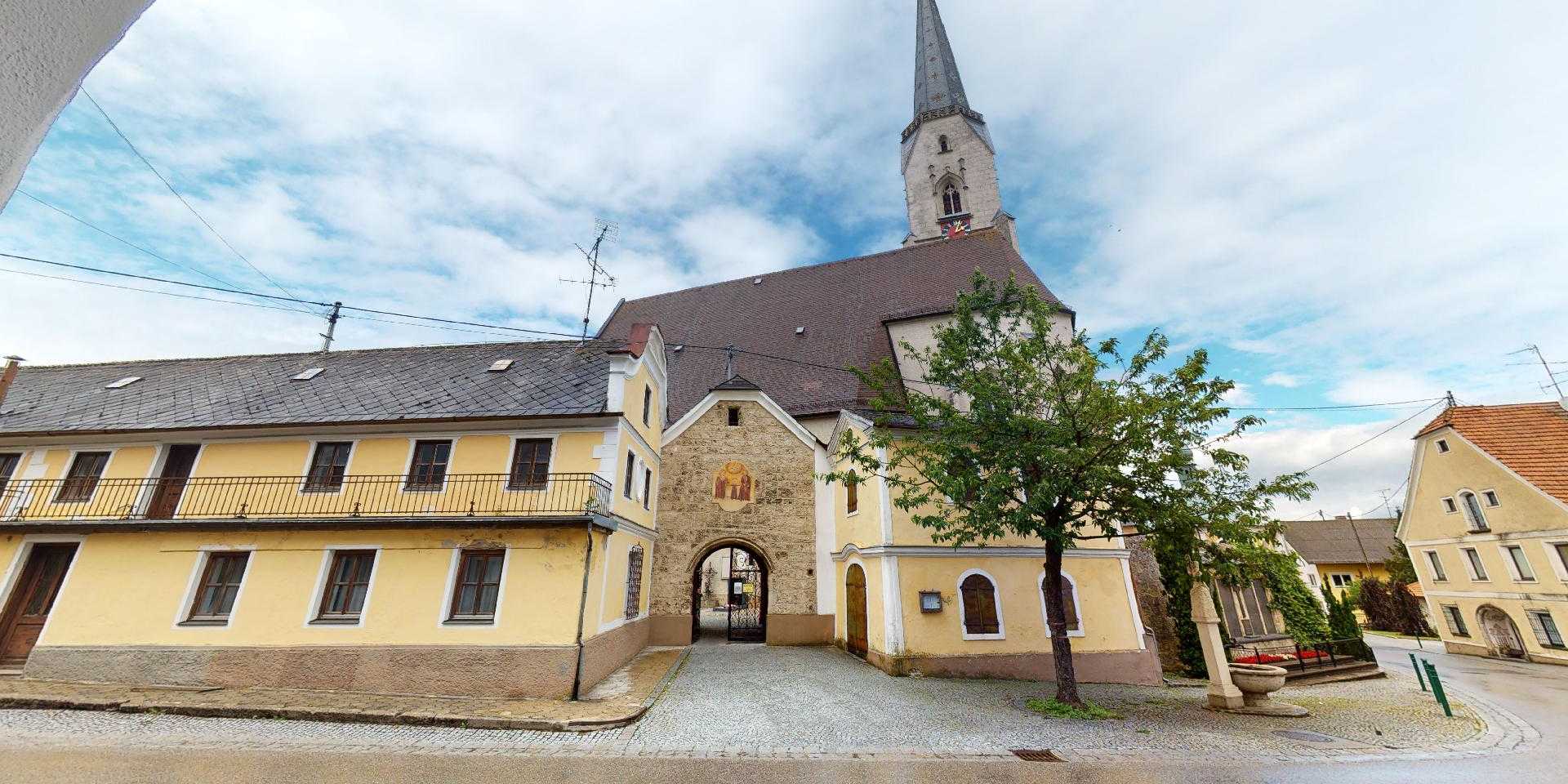 Aufnahme Pfarrkirche Neukirchen an der Enknach